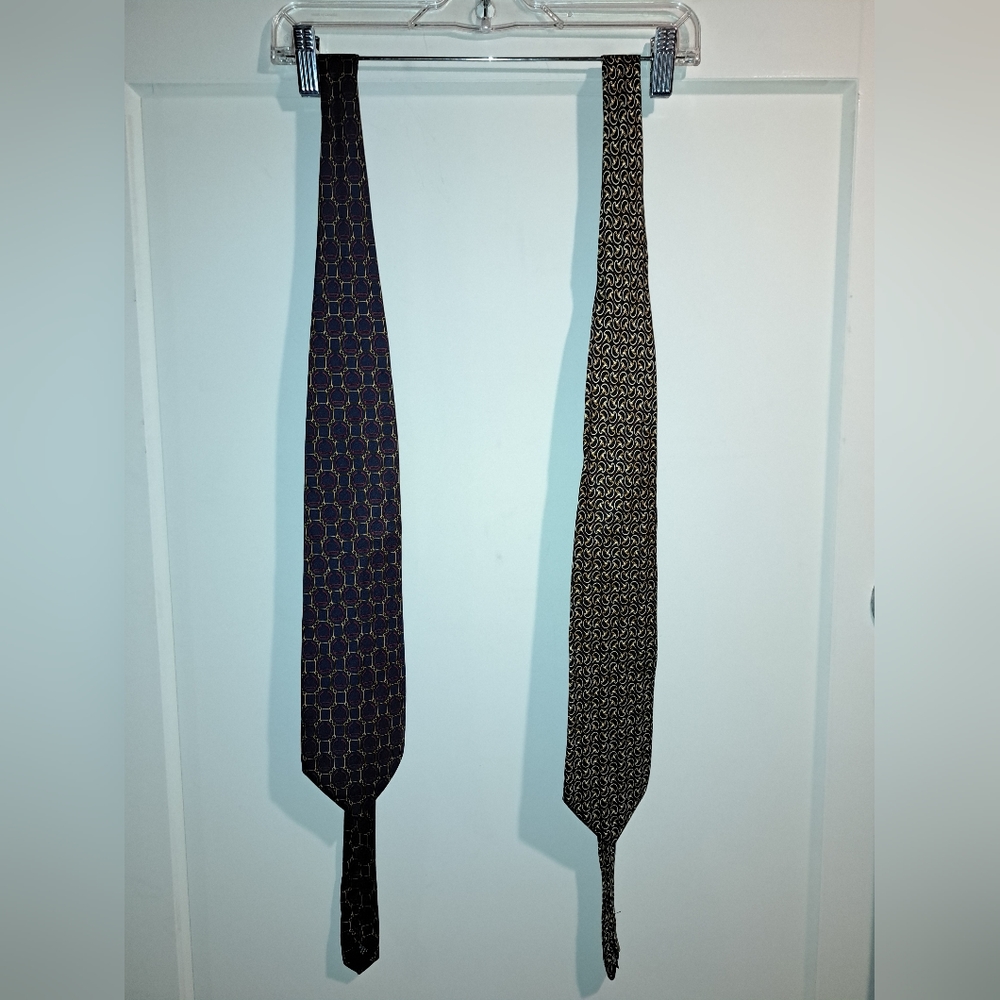 2 vintage Paolo Gucci ties
